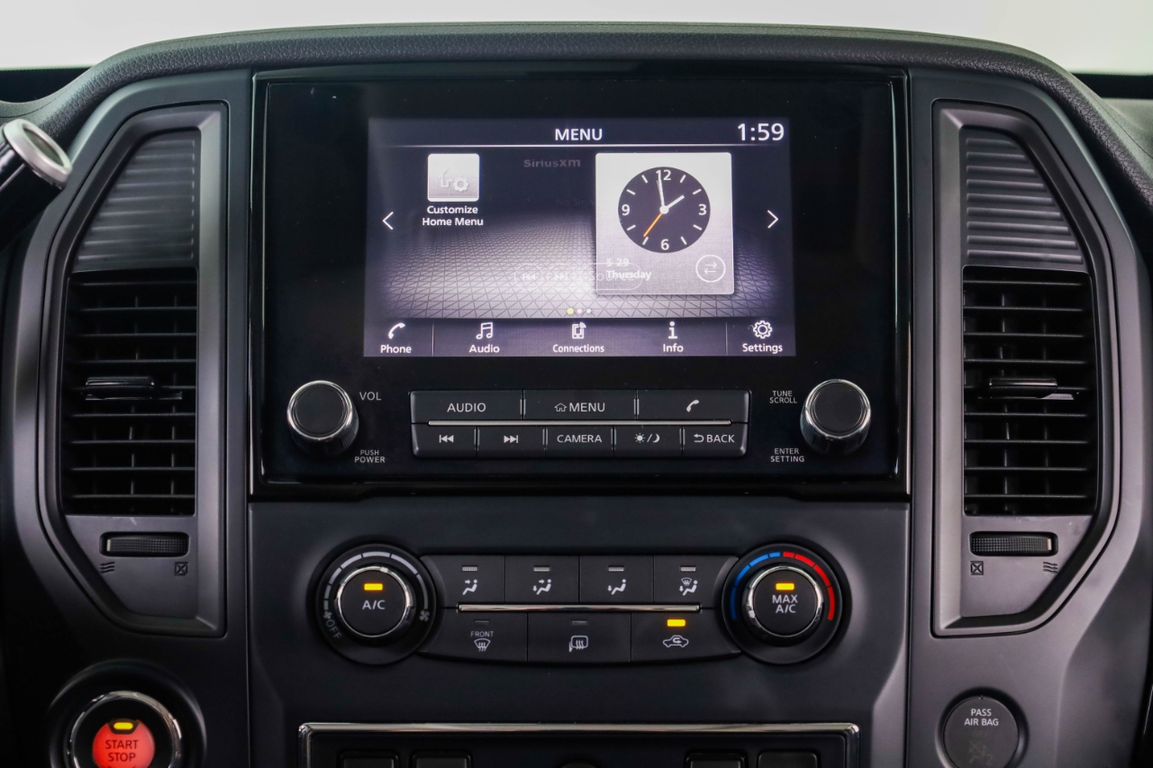 Nissan Titan 4x4 Crew Cab SV 2022