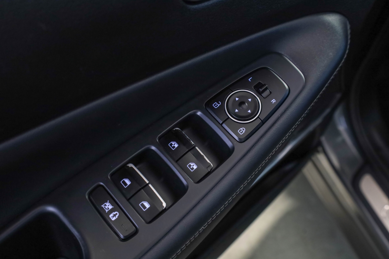 Hyundai Santa Fe Limited 2.4L Auto AWD 2019