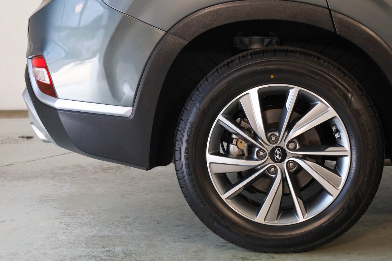 Hyundai Santa Fe Limited 2.4L Auto AWD 2019