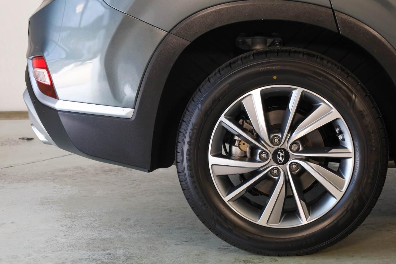 Hyundai Santa Fe Limited 2.4L Auto AWD 2019