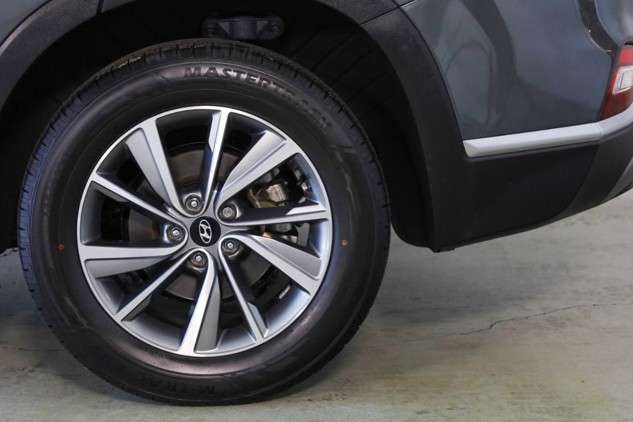 Hyundai Santa Fe Limited 2.4L Auto AWD 2019