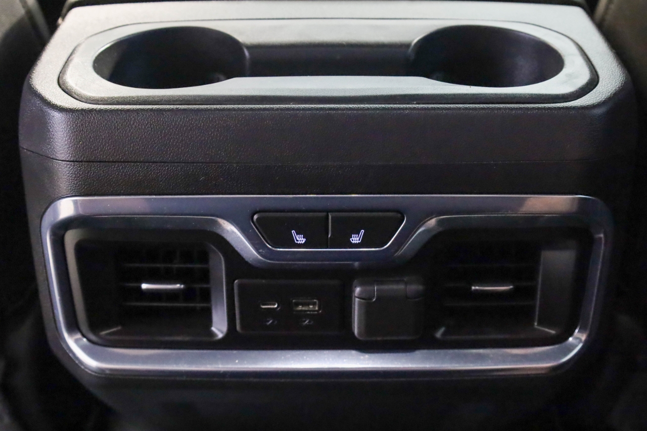 GMC Sierra 1500 4WD Crew Cab 147" AT4 2021