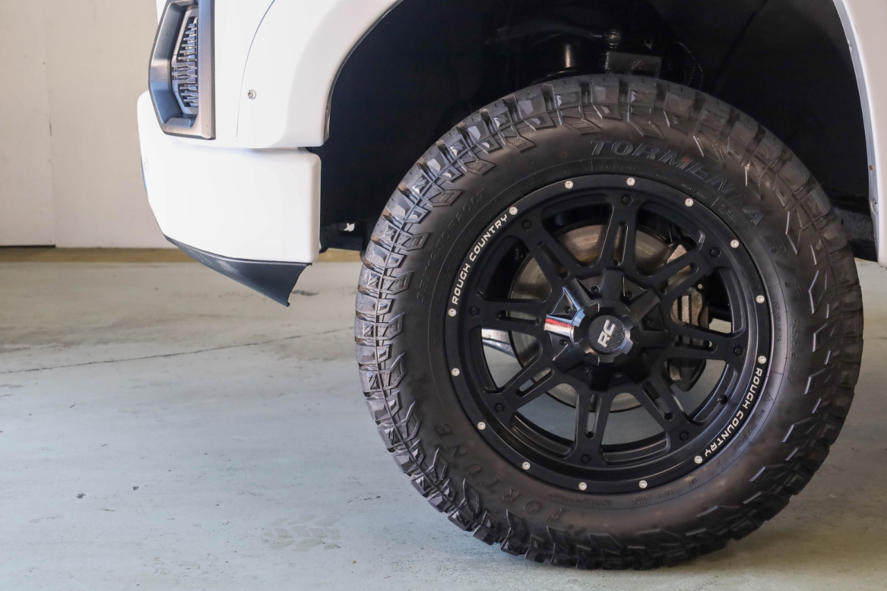 GMC Sierra 1500 4WD Crew Cab 147" AT4 2021