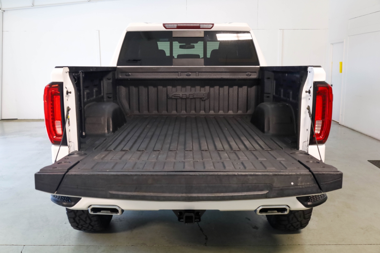 GMC Sierra 1500 4WD Crew Cab 147" AT4 2021