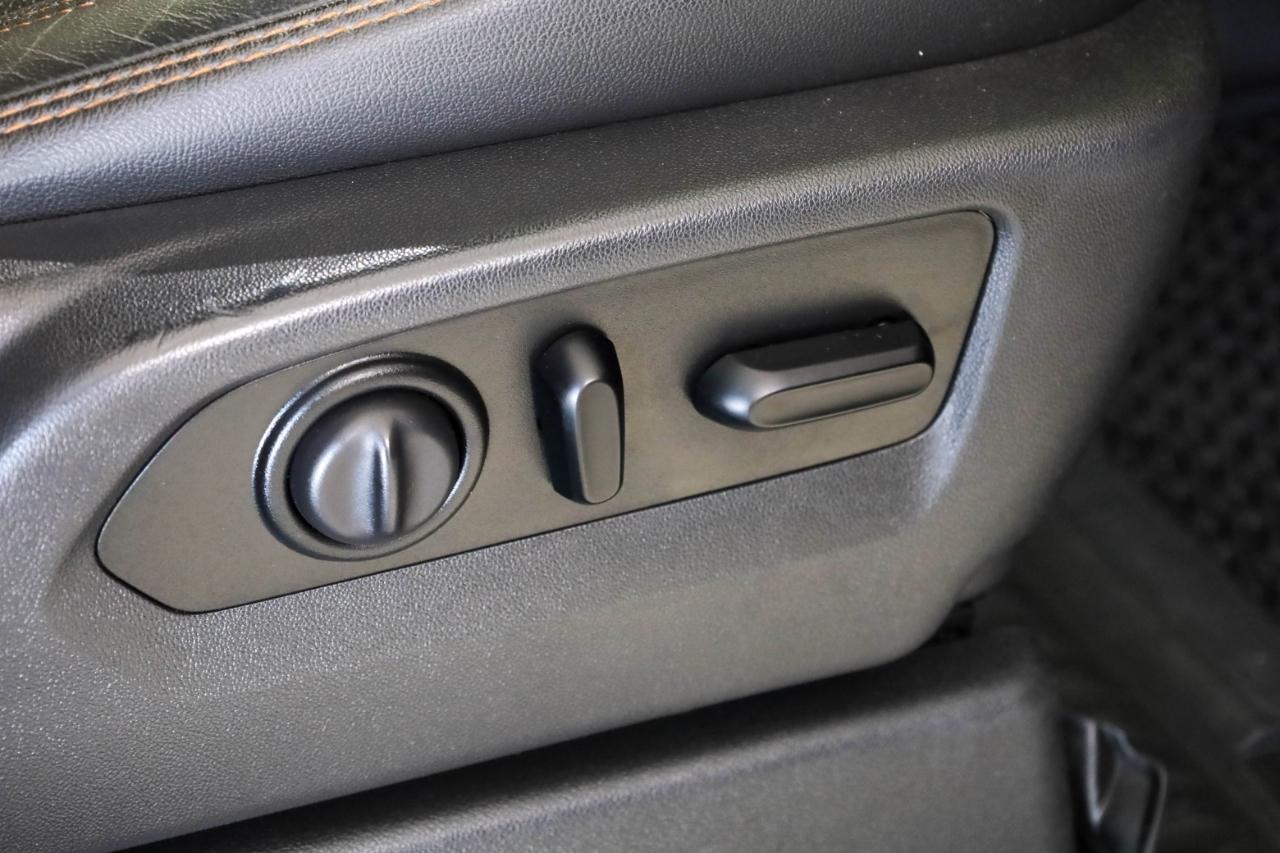 GMC Sierra 1500 4WD Crew Cab 147" AT4 2021