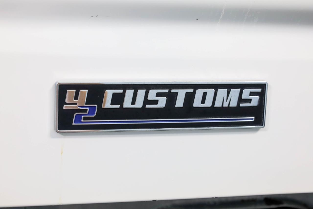 GMC Sierra 1500 4WD Crew Cab 147" AT4 2021