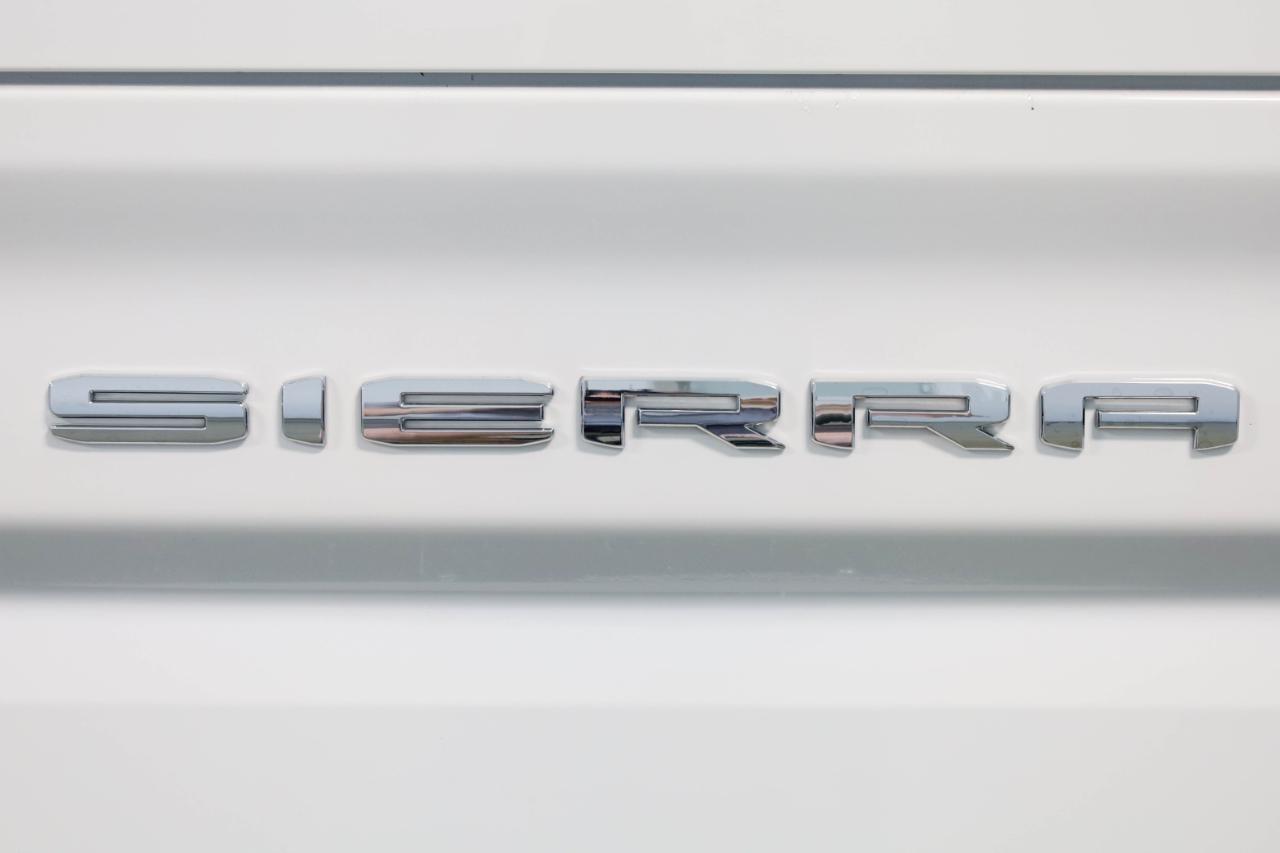 GMC Sierra 1500 4WD Crew Cab 147" AT4 2021