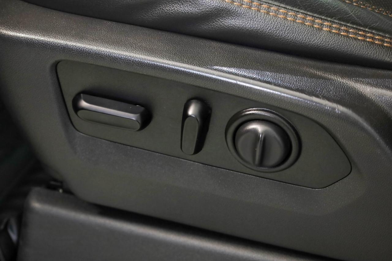 GMC Sierra 1500 4WD Crew Cab 147" AT4 2021