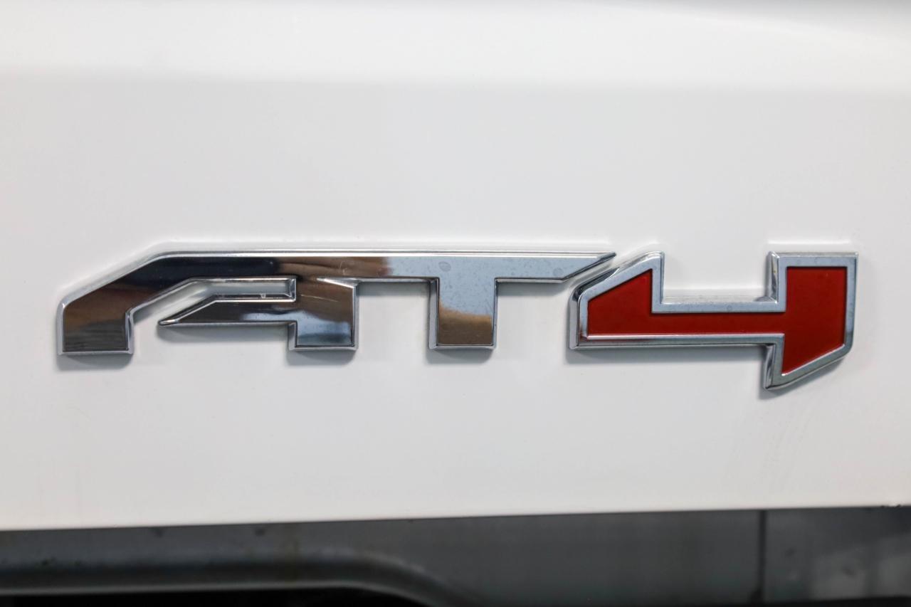 GMC Sierra 1500 4WD Crew Cab 147" AT4 2021