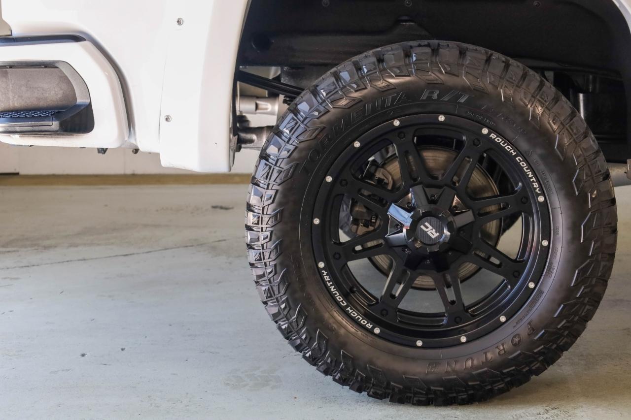 GMC Sierra 1500 4WD Crew Cab 147" AT4 2021