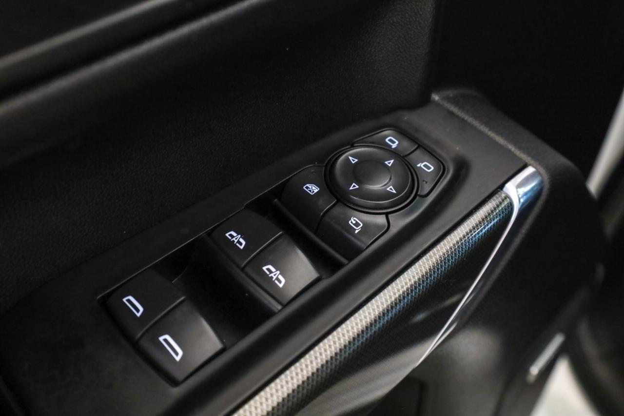 GMC Sierra 1500 4WD Crew Cab 147" AT4 2021