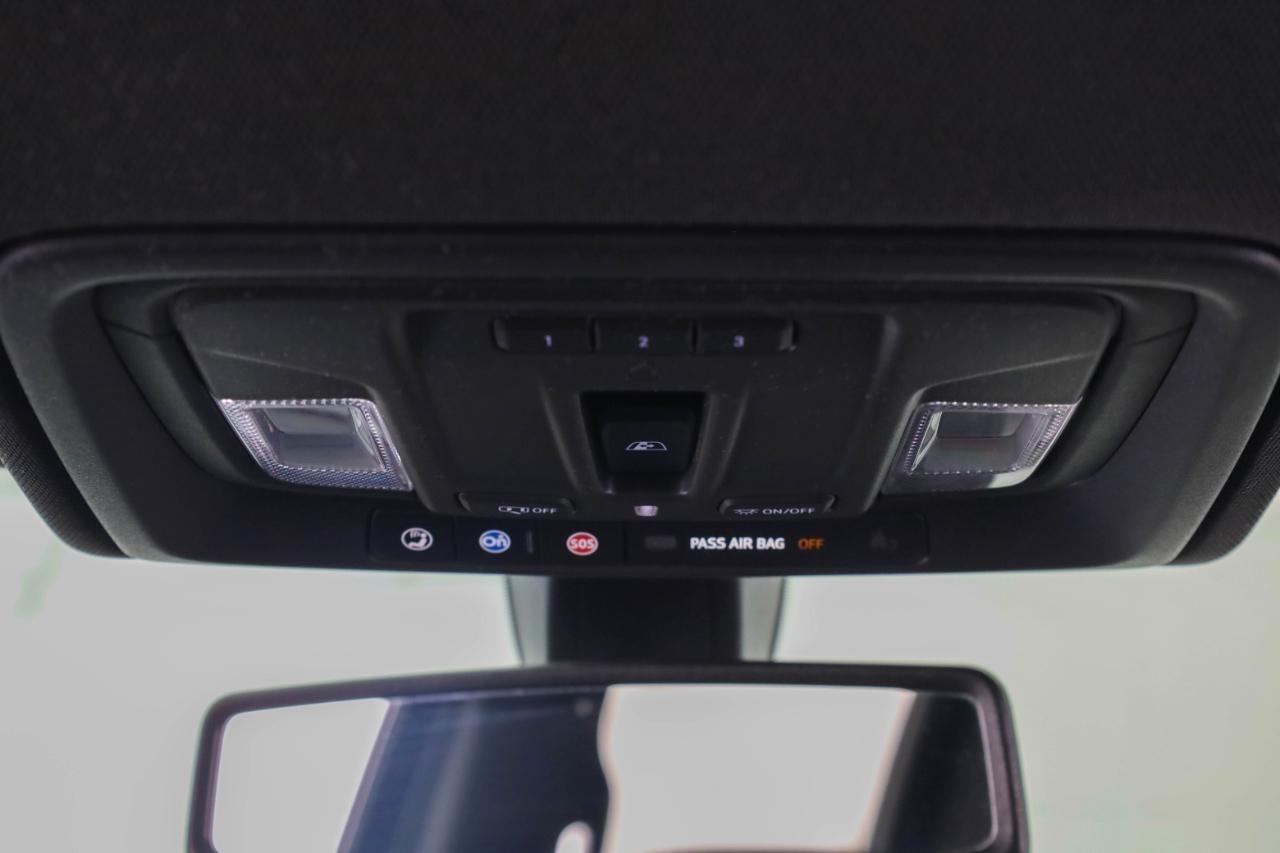 GMC Sierra 1500 4WD Crew Cab 147" AT4 2021