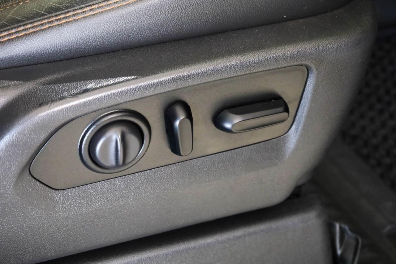 GMC Sierra 1500 4WD Crew Cab 147" AT4 2021