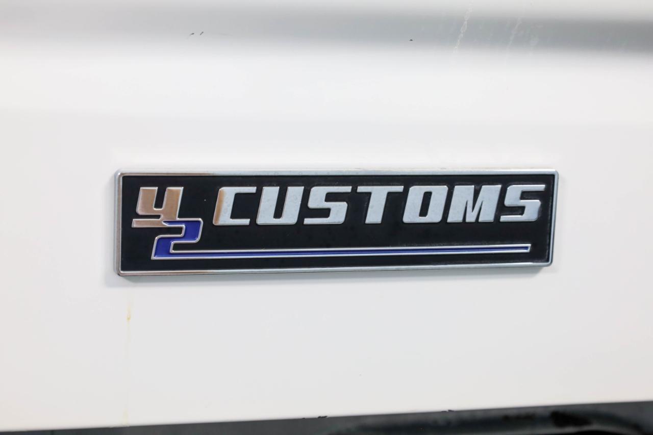 GMC Sierra 1500 4WD Crew Cab 147" AT4 2021