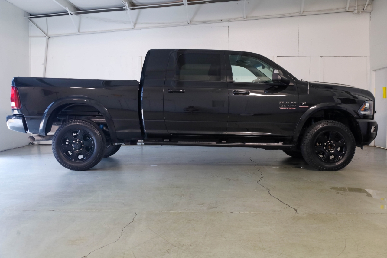RAM 2500 Laramie 4x4 Mega Cab 6'4" Box 2018