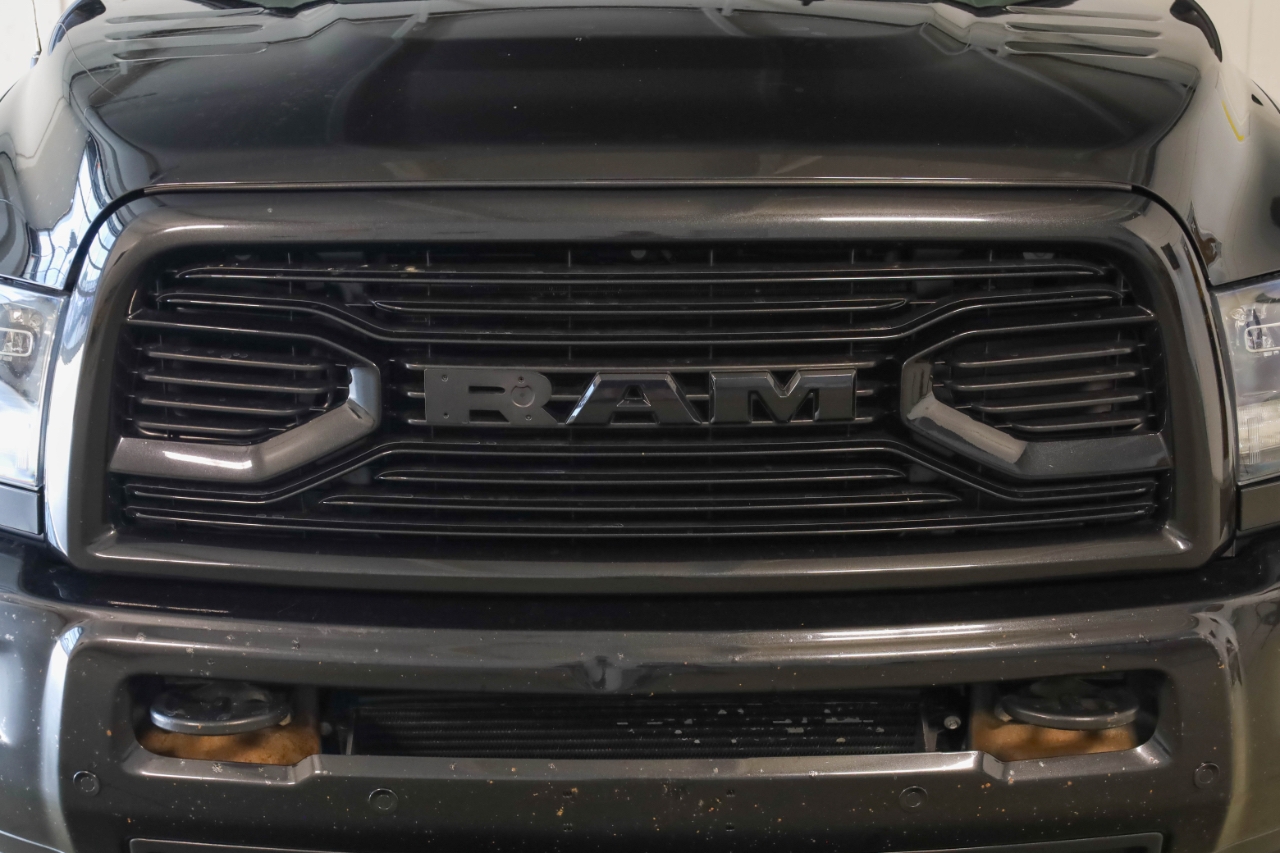 RAM 2500 Laramie 4x4 Mega Cab 6'4" Box 2018