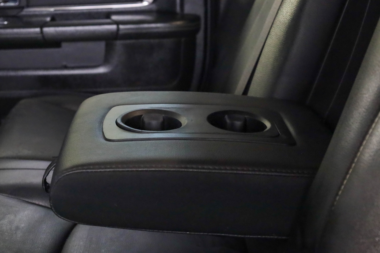 RAM 2500 Laramie 4x4 Mega Cab 6'4" Box 2018