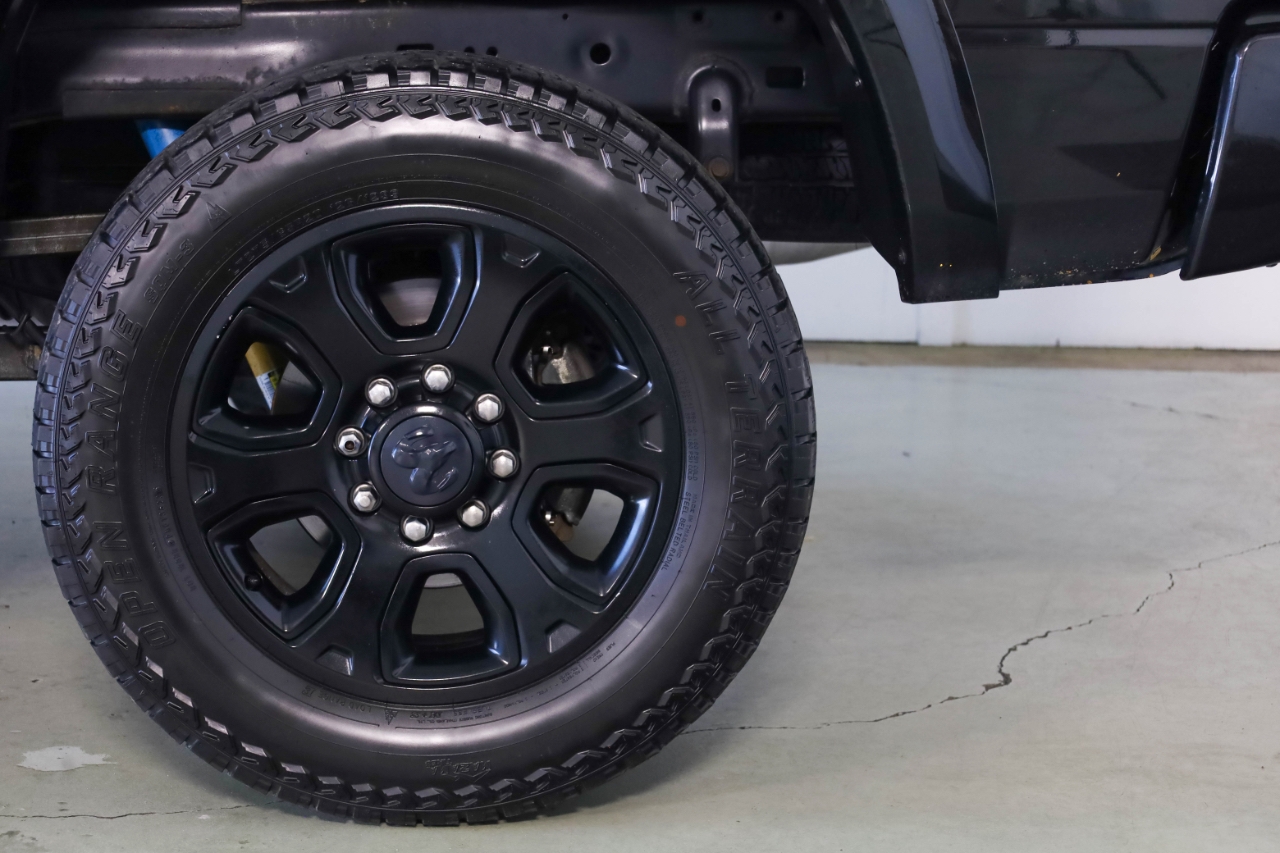 RAM 2500 Laramie 4x4 Mega Cab 6'4" Box 2018