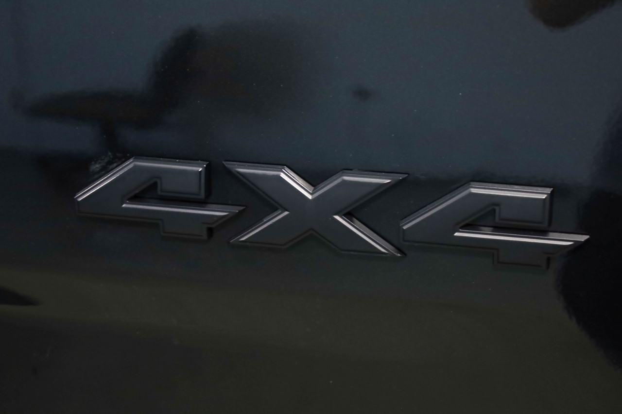 RAM 2500 Laramie 4x4 Mega Cab 6'4" Box 2018