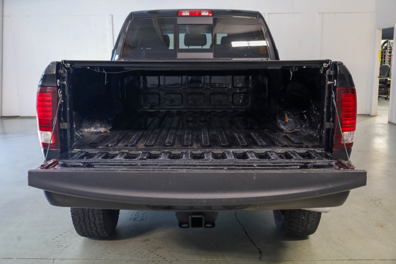 RAM 2500 Laramie 4x4 Mega Cab 6'4" Box 2018