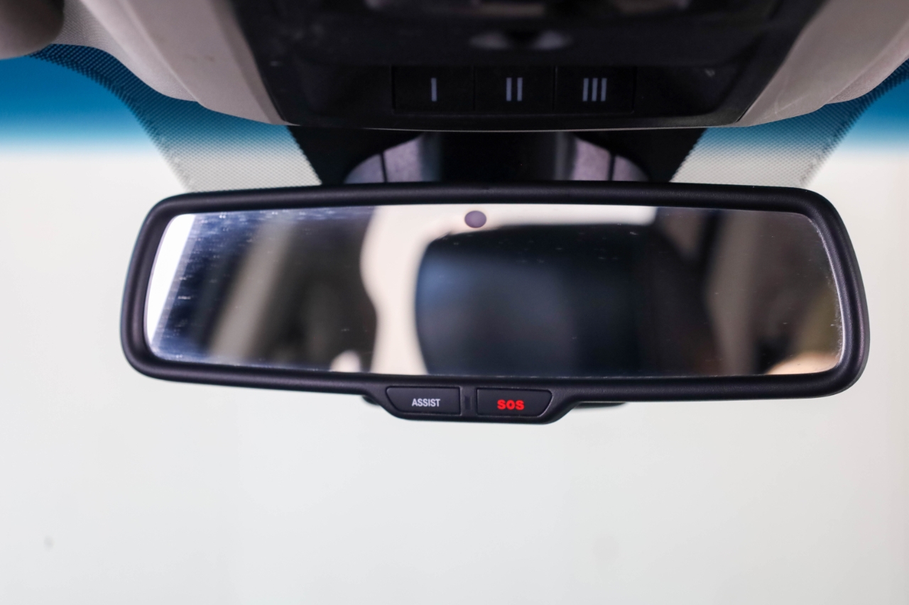 RAM 2500 Laramie 4x4 Mega Cab 6'4" Box 2018