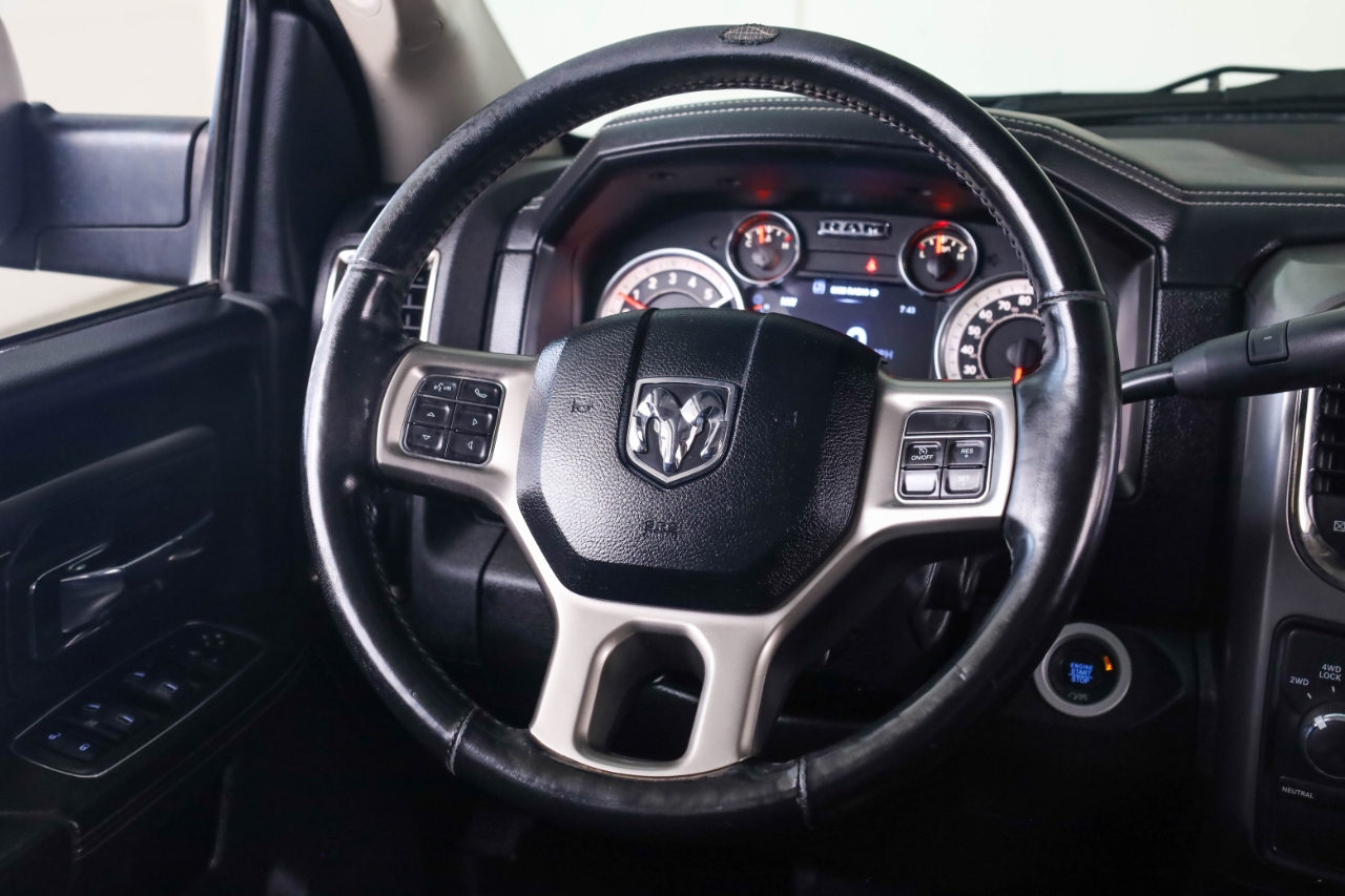 RAM 2500 Laramie 4x4 Mega Cab 6'4" Box 2018