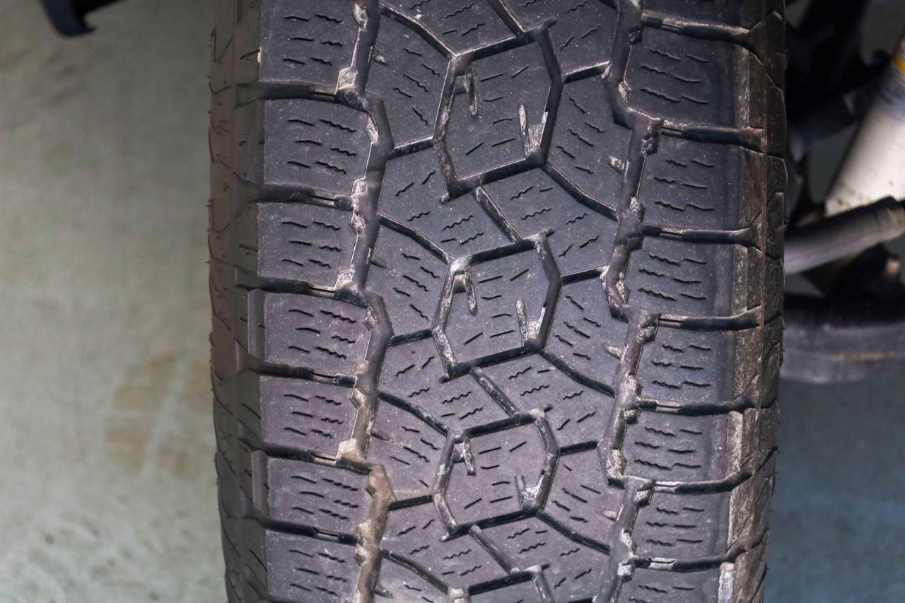 GMC Sierra 1500 4WD Crew Cab 147" AT4 2021