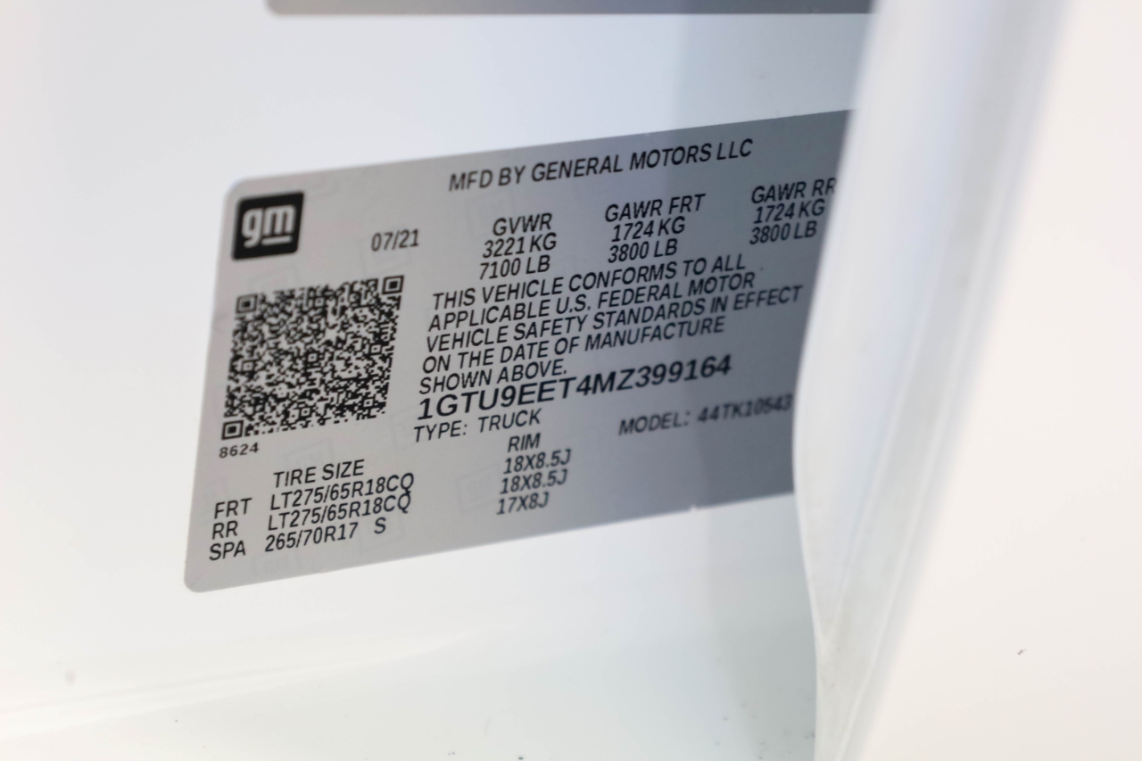 GMC Sierra 1500 4WD Crew Cab 147" AT4 2021