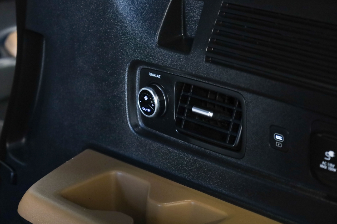 Hyundai Santa Fe Limited FWD 2024