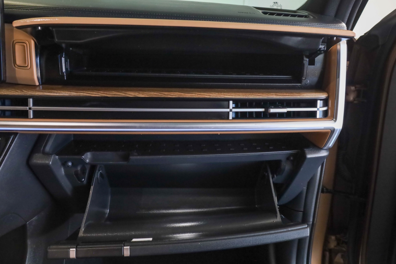 Hyundai Santa Fe Limited FWD 2024