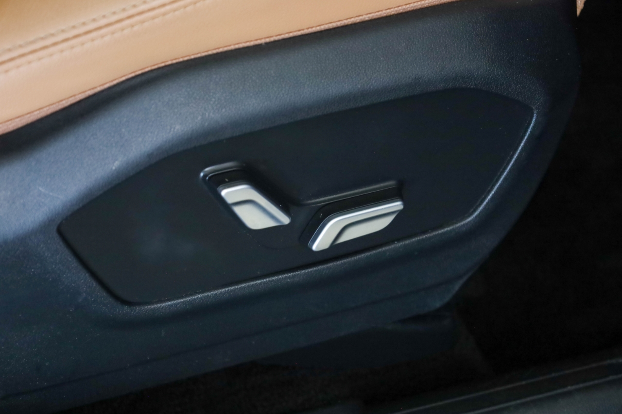 Hyundai Santa Fe Limited FWD 2024