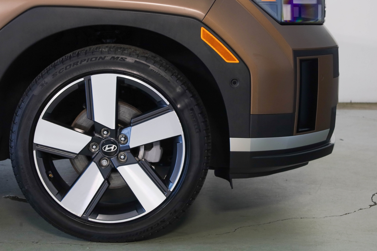 Hyundai Santa Fe Limited FWD 2024