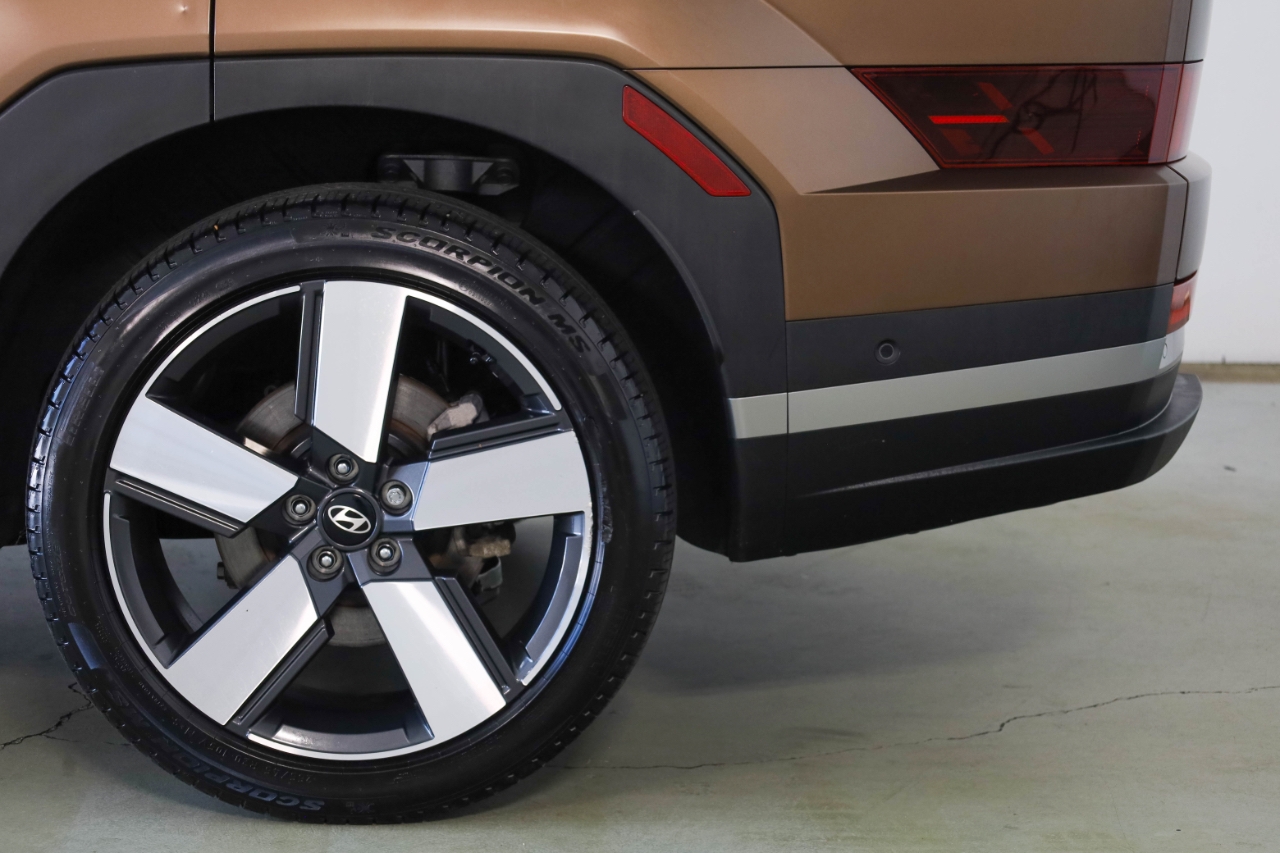 Hyundai Santa Fe Limited FWD 2024