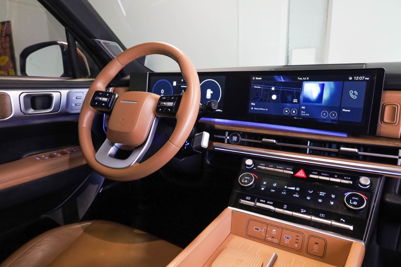 Hyundai Santa Fe Limited FWD 2024