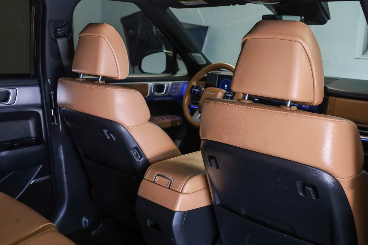 Hyundai Santa Fe Limited FWD 2024