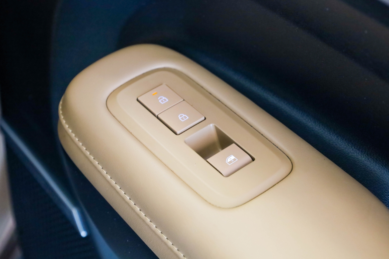 Hyundai Santa Fe Limited FWD 2024