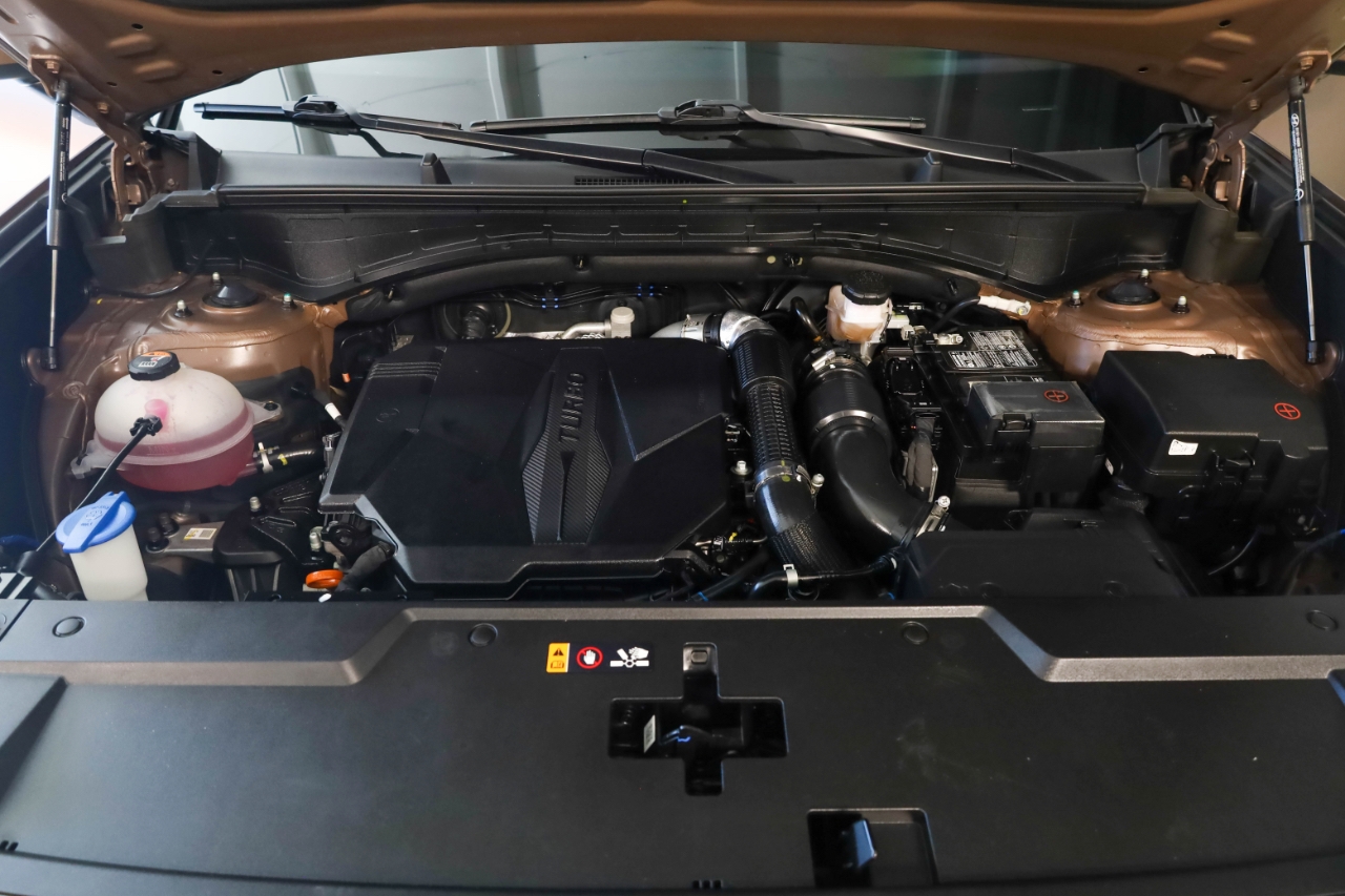 Hyundai Santa Fe Limited FWD 2024