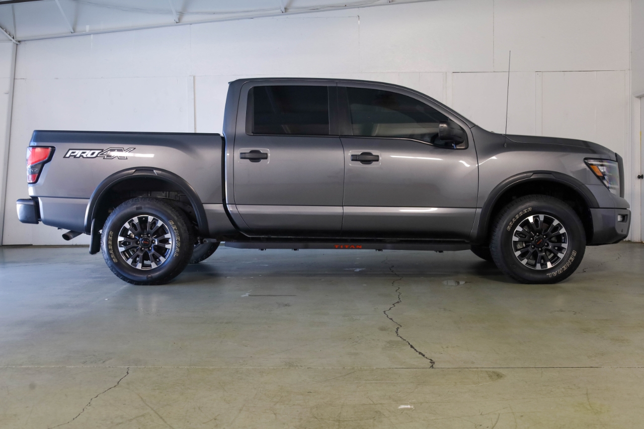 Nissan Titan 4x4 Crew Cab PRO-4X 2021