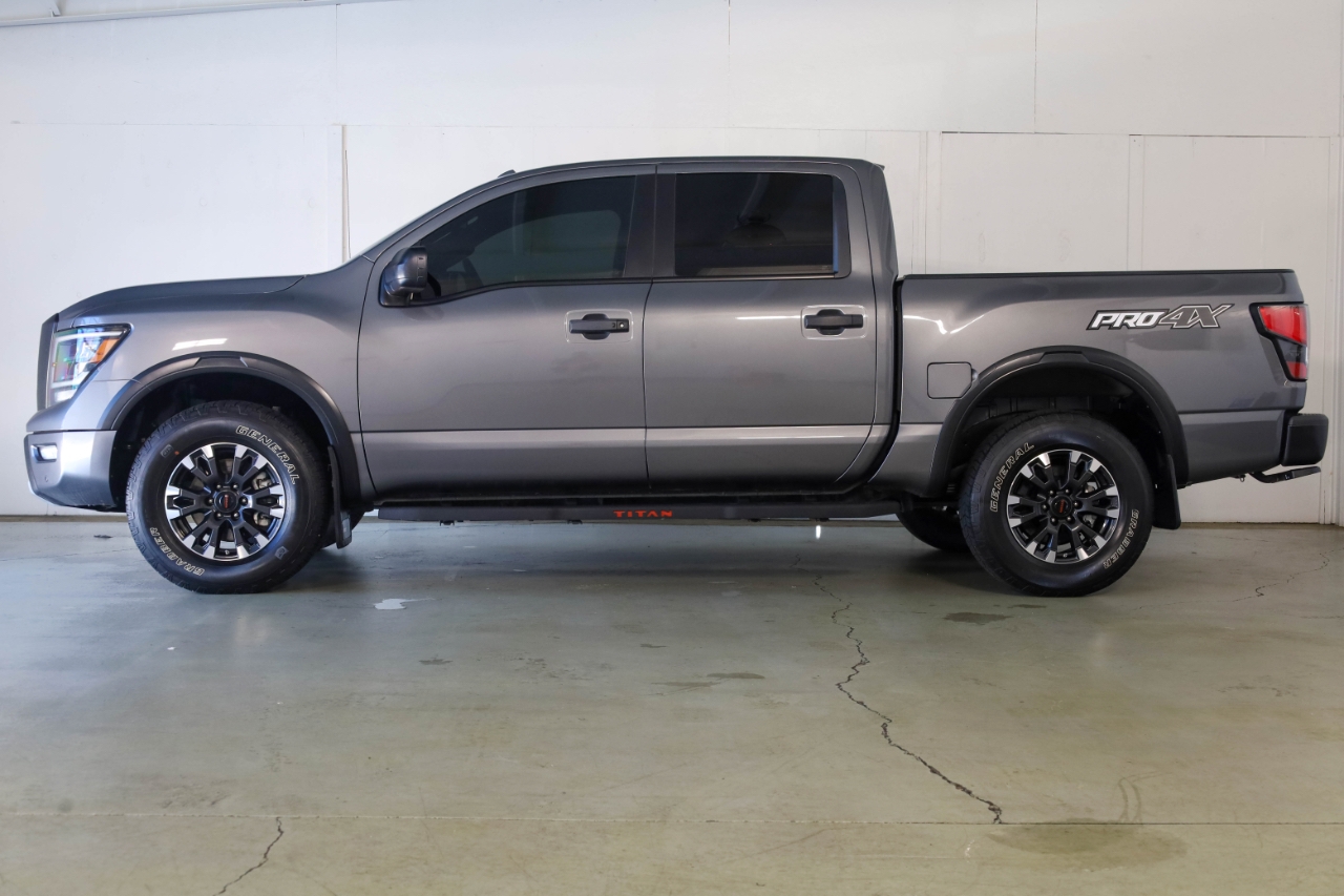 Nissan Titan 4x4 Crew Cab PRO-4X 2021
