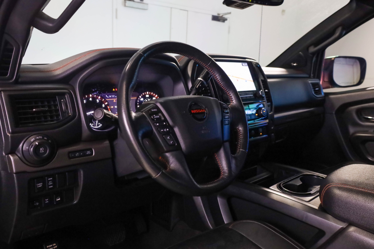 Nissan Titan 4x4 Crew Cab PRO-4X 2021
