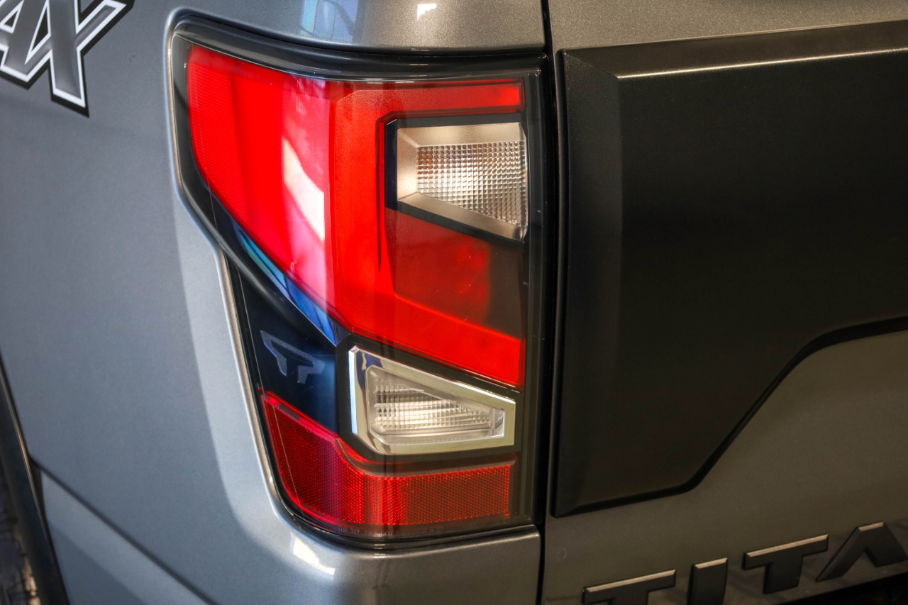 Nissan Titan 4x4 Crew Cab PRO-4X 2021