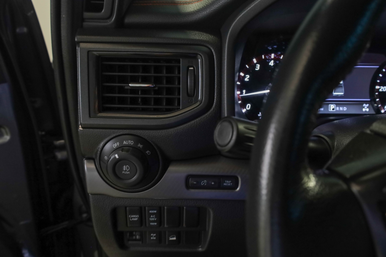 Nissan Titan 4x4 Crew Cab PRO-4X 2021