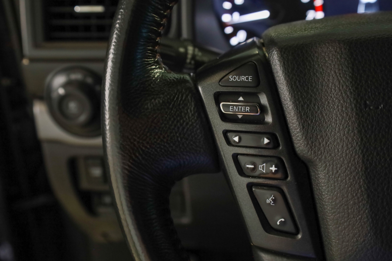 Nissan Titan 4x4 Crew Cab PRO-4X 2021