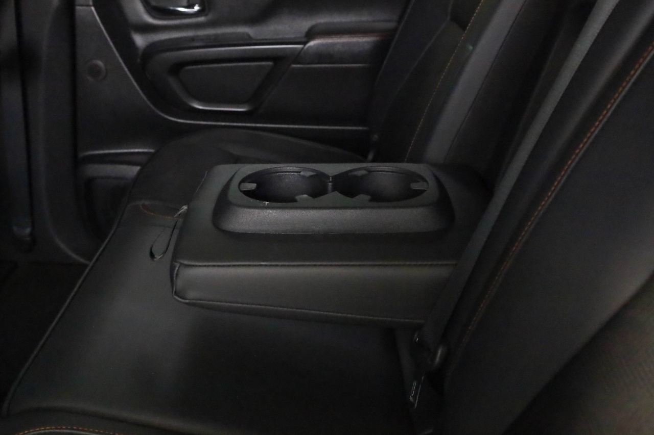 Nissan Titan 4x4 Crew Cab PRO-4X 2021