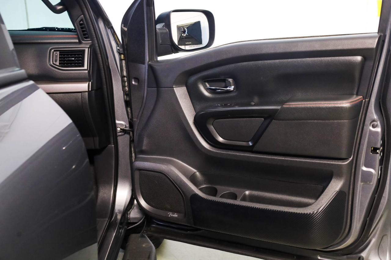 Nissan Titan 4x4 Crew Cab PRO-4X 2021