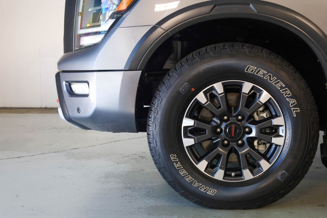 Nissan Titan 4x4 Crew Cab PRO-4X 2021
