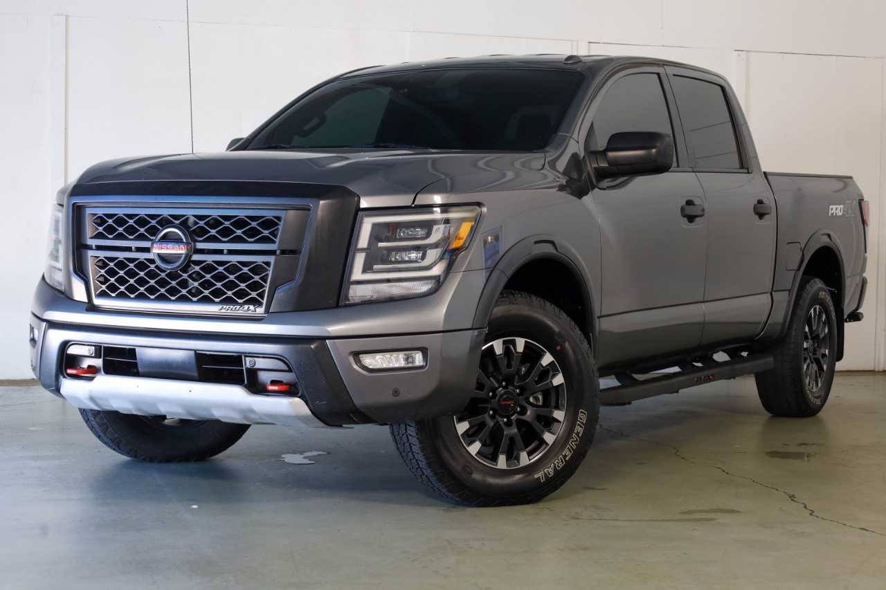 Nissan Titan 4x4 Crew Cab PRO-4X 2021