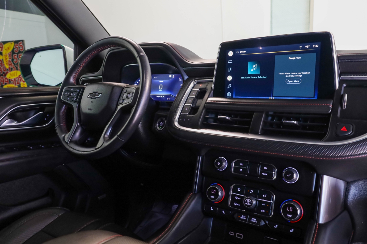 Chevrolet Suburban 4WD 4dr RST 2022