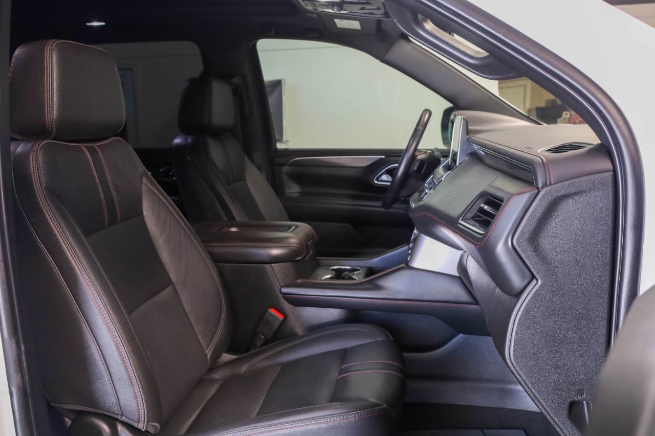 Chevrolet Suburban 4WD 4dr RST 2022