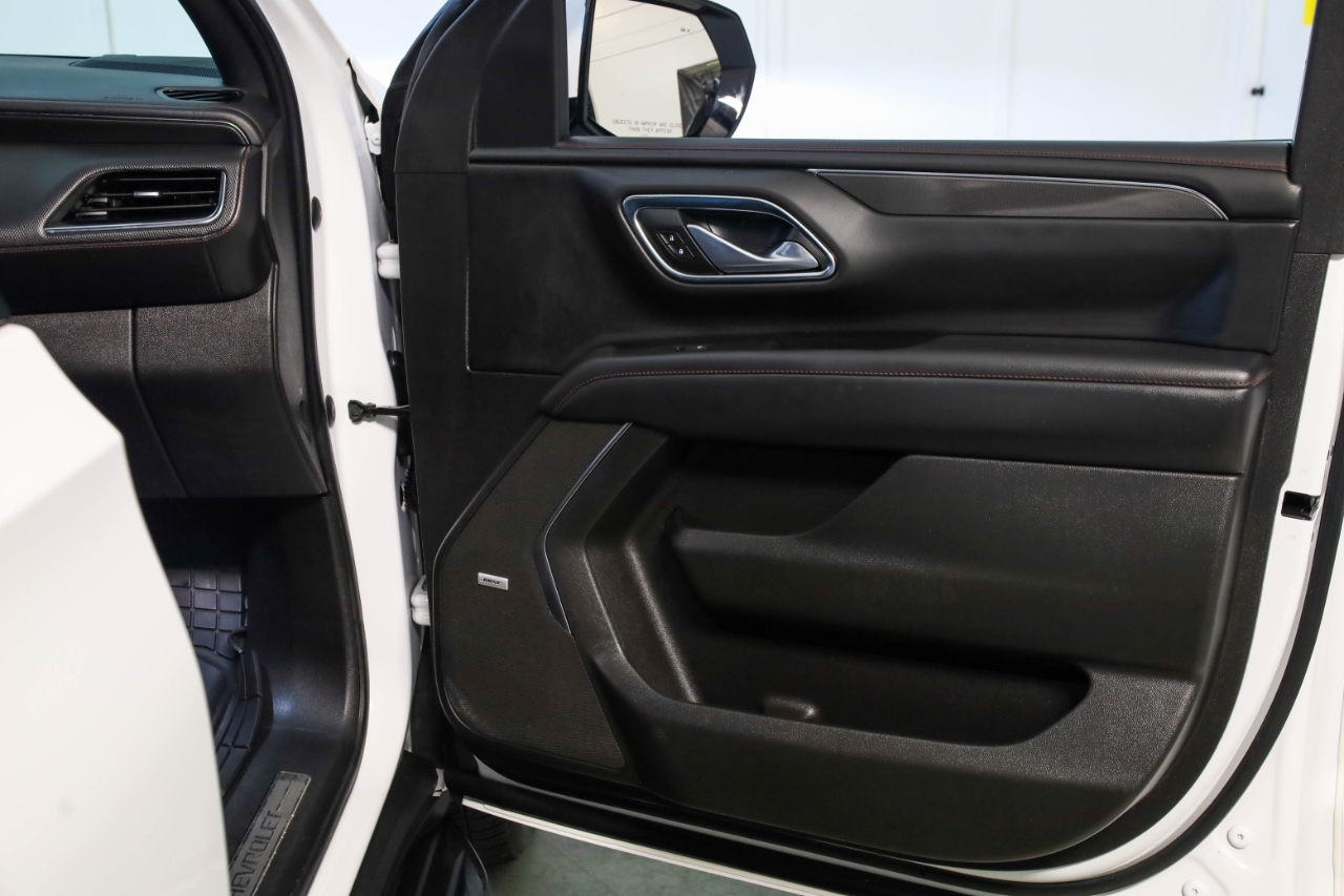 Chevrolet Suburban 4WD 4dr RST 2022